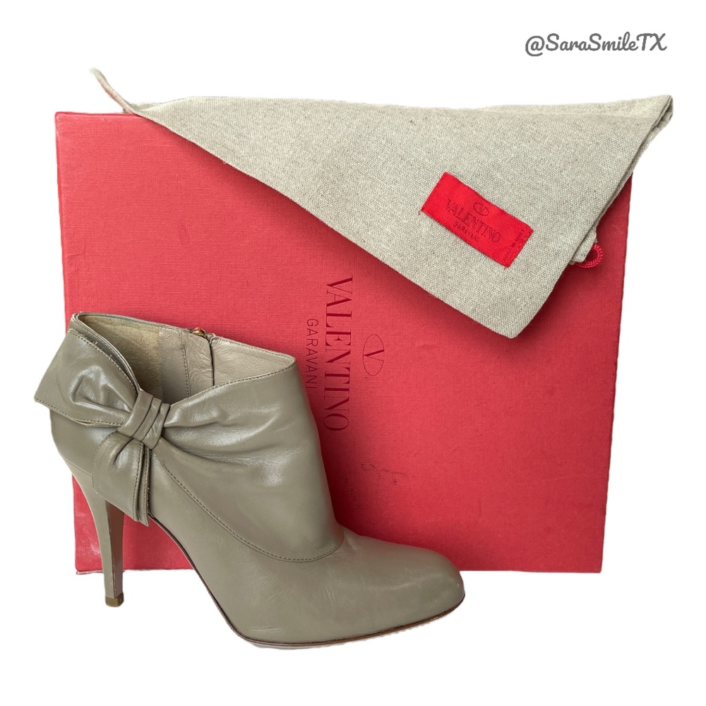 VALENTINO Designer Iconic Bow Leather Heeled Booties w/ Original Box & Dustbag